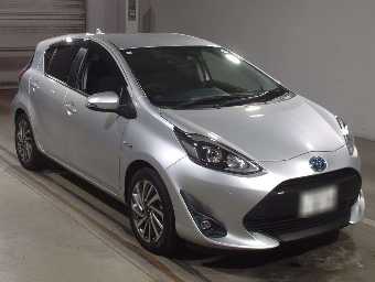 TOYOTA AQUA 2019 Image 2