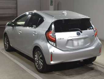 TOYOTA AQUA 2019 Image 3