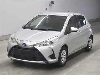 TOYOTA VITZ 2017 Image 1