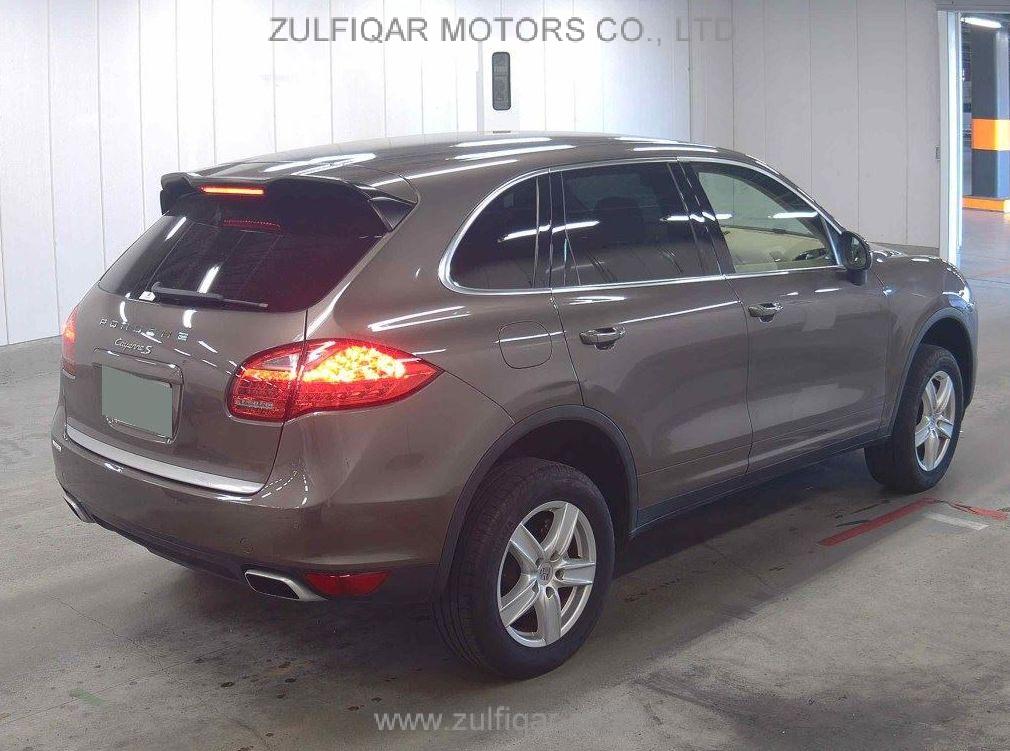 PORSCHE CAYENNE 2013 Image 4