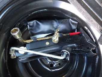 VOLVO 850 1995 Image 16