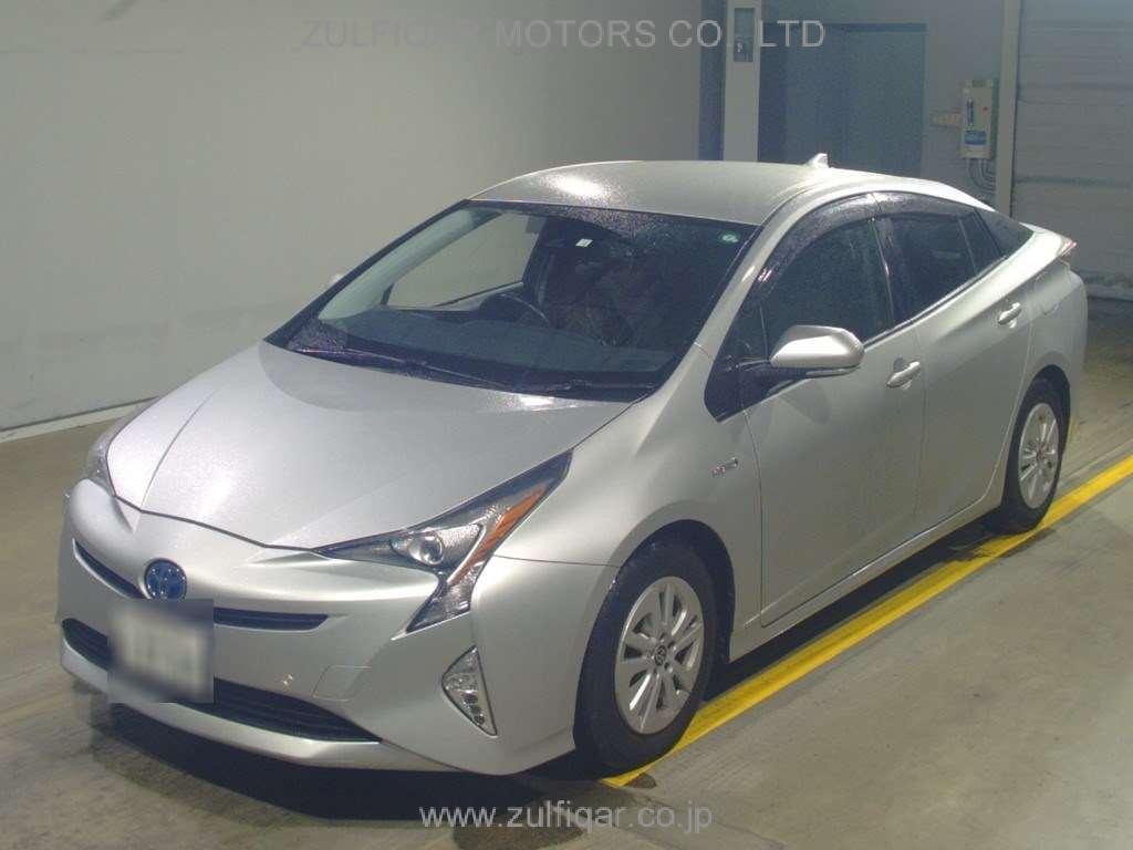 TOYOTA PRIUS 2016 Image 1