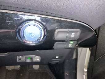 TOYOTA PRIUS 2016 Image 10