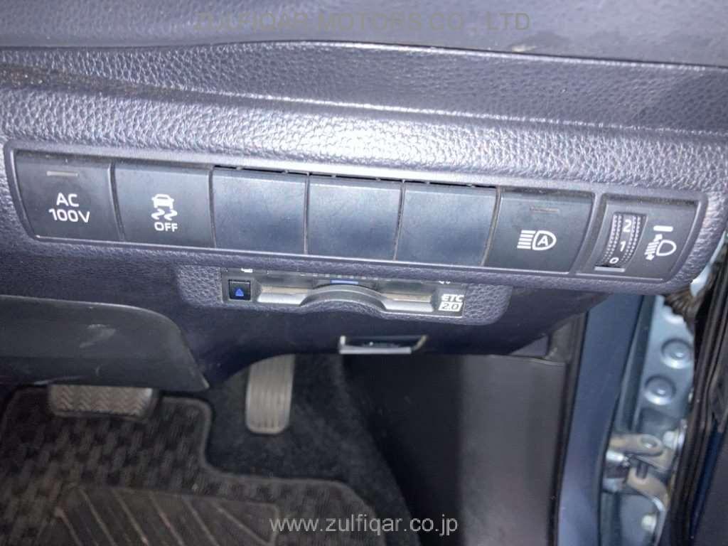 TOYOTA COROLLA TOURING 2019 Image 10