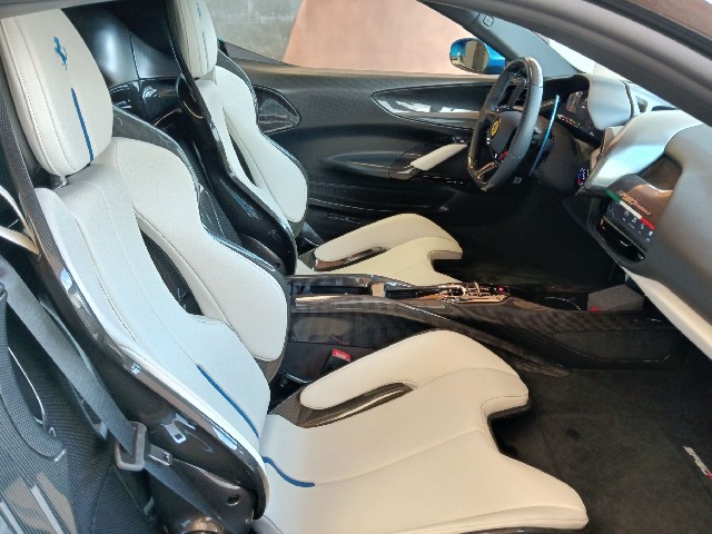 FERRARI SF90 STRADALE 2023 Image 32