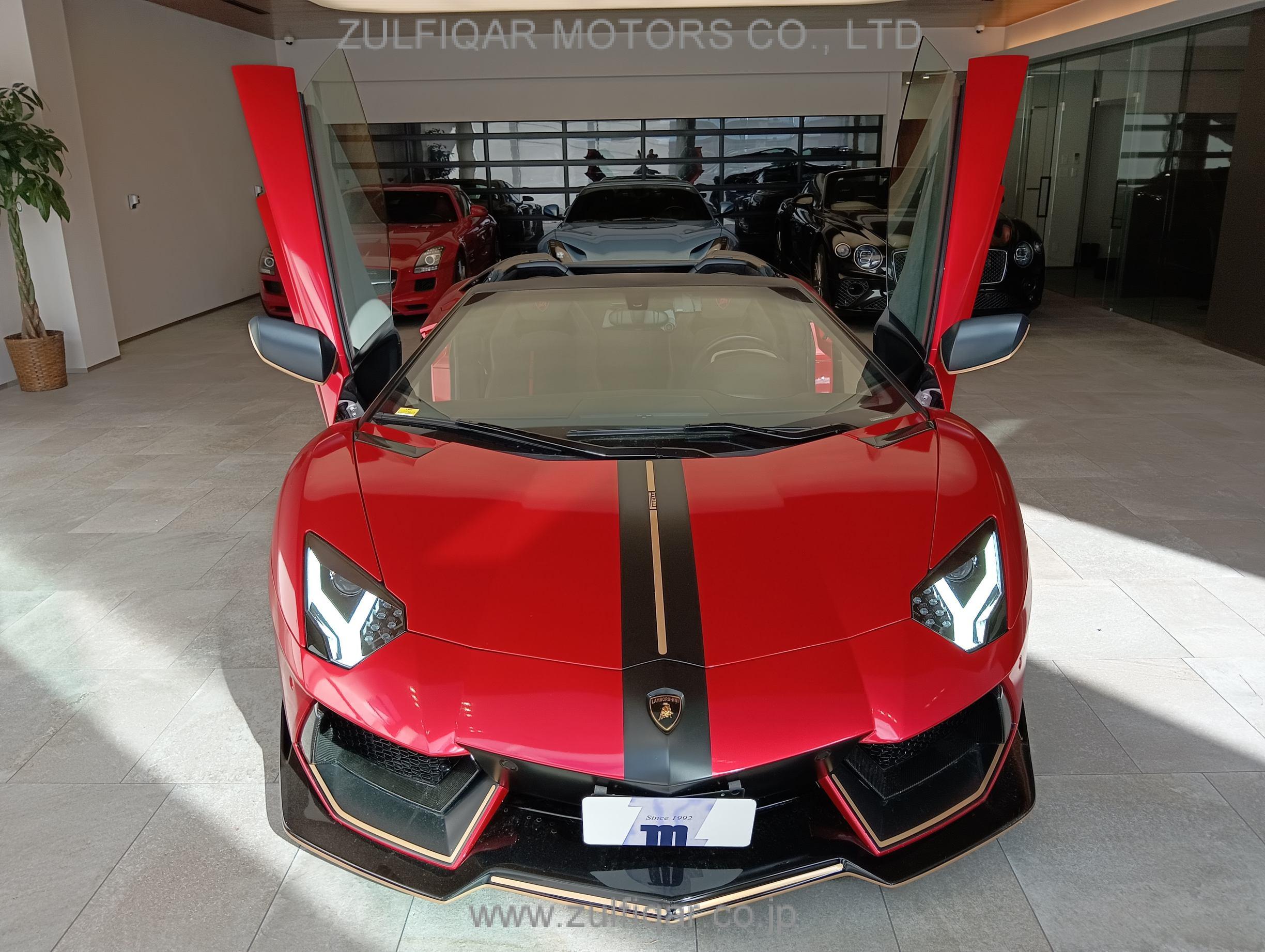 LAMBORGHINI AVENTADOR 2015 Image 2