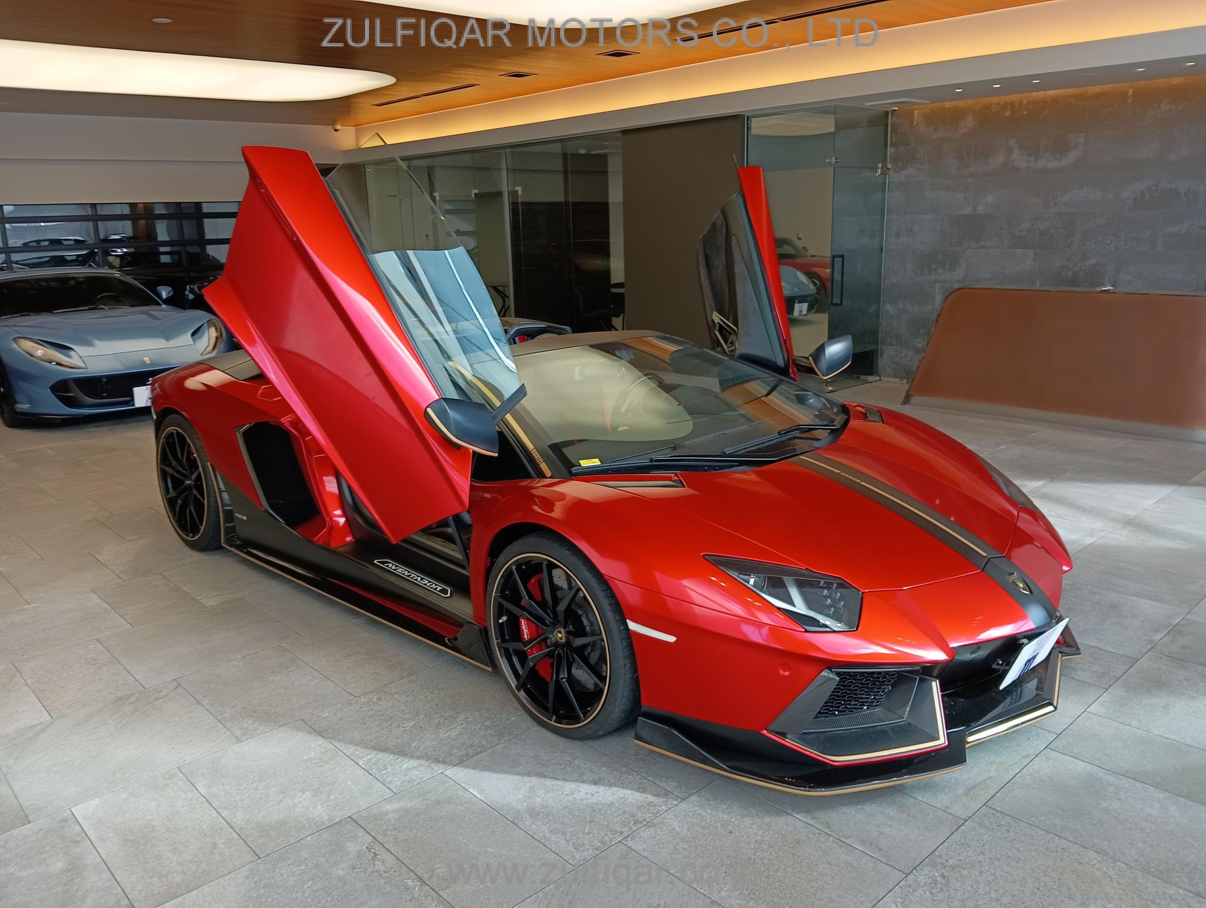 LAMBORGHINI AVENTADOR 2015 Image 3