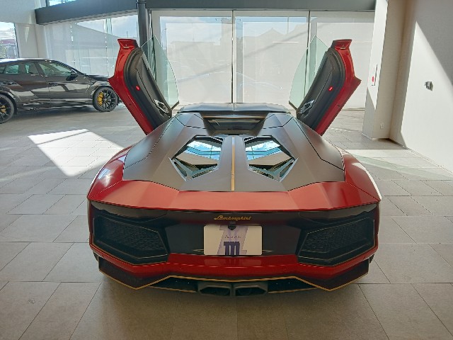 LAMBORGHINI AVENTADOR 2015 Image 23
