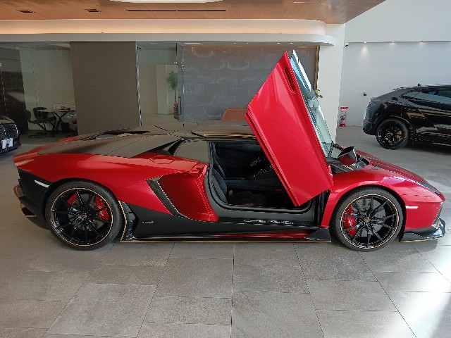 LAMBORGHINI AVENTADOR 2015 Image 26