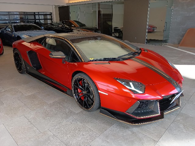 LAMBORGHINI AVENTADOR 2015 Image 30