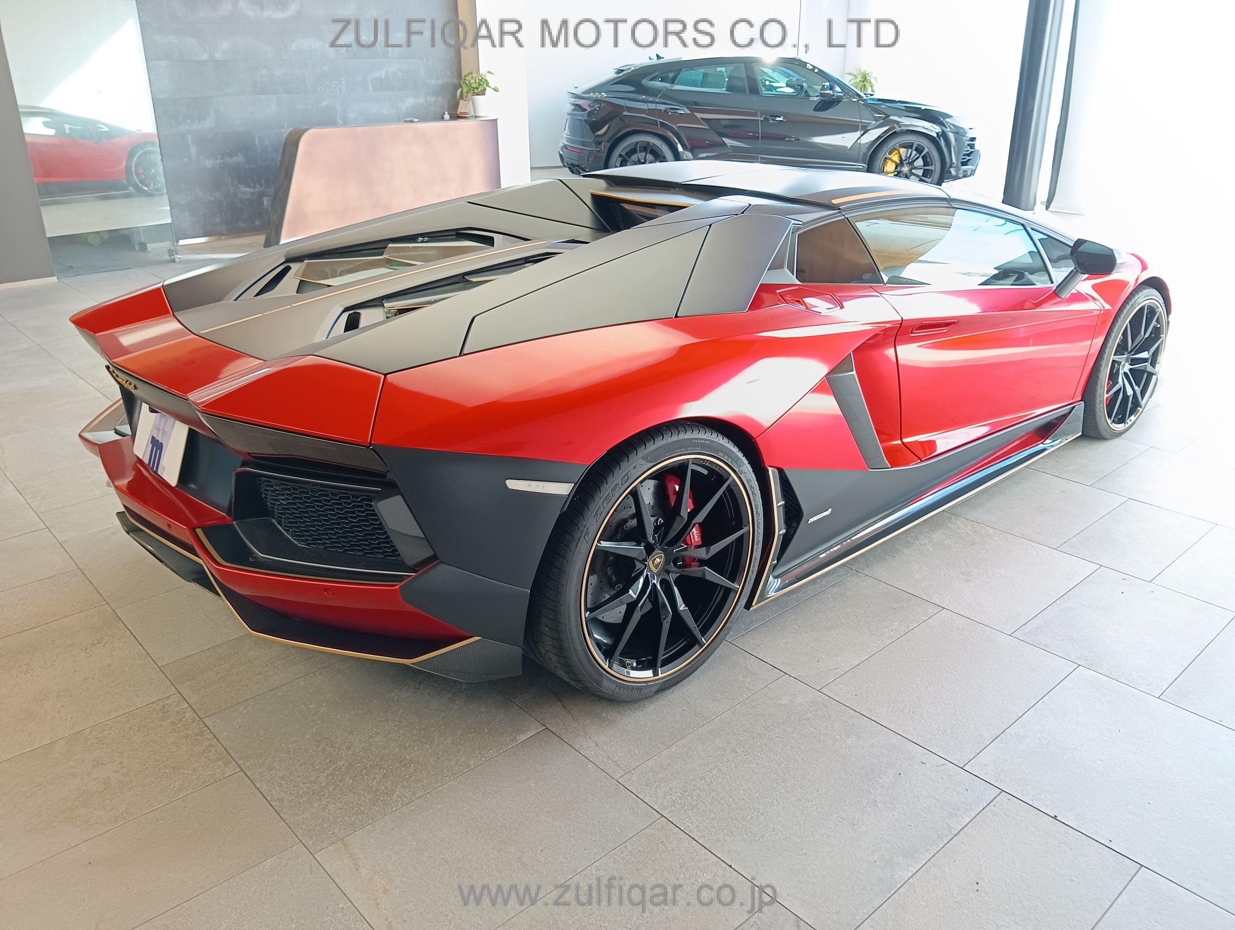 LAMBORGHINI AVENTADOR 2015 Image 4