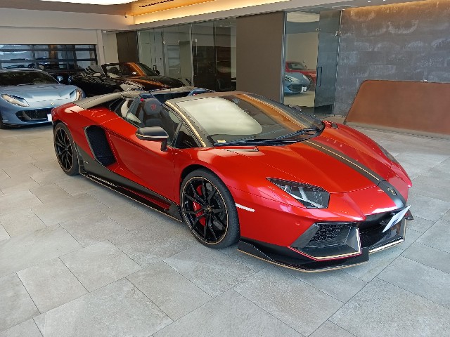 LAMBORGHINI AVENTADOR 2015 Image 39