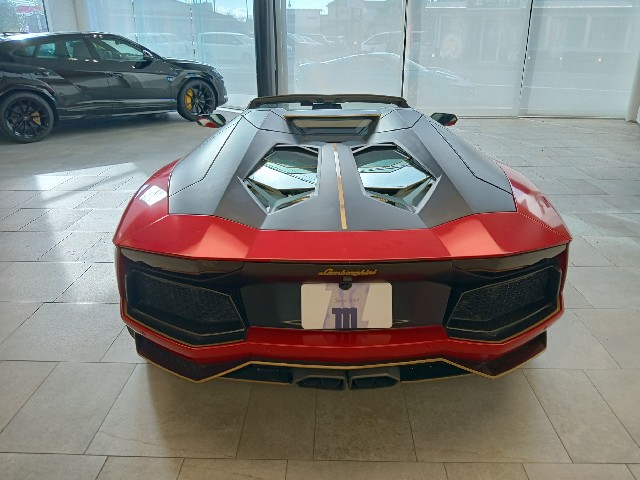 LAMBORGHINI AVENTADOR 2015 Image 42