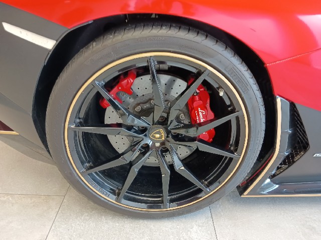 LAMBORGHINI AVENTADOR 2015 Image 47