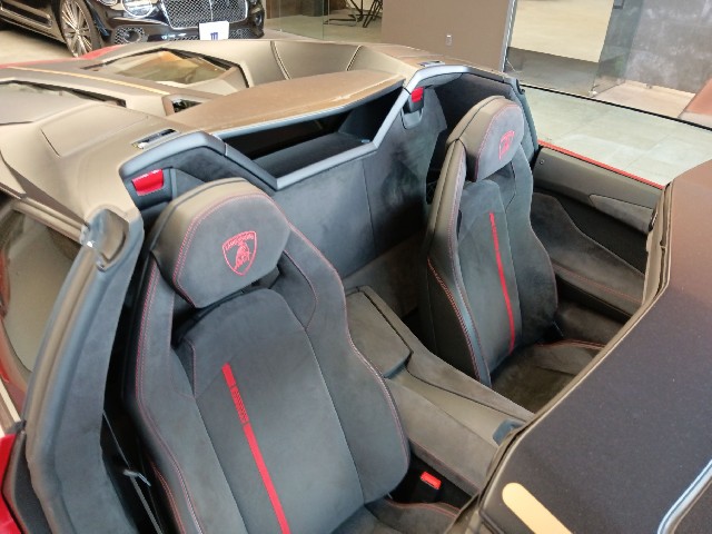 LAMBORGHINI AVENTADOR 2015 Image 54