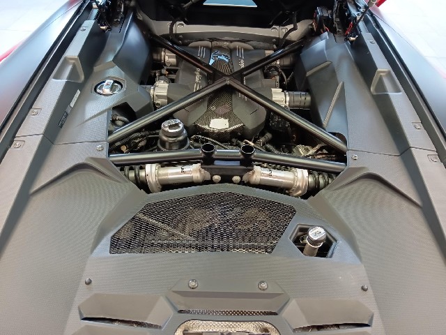 LAMBORGHINI AVENTADOR 2015 Image 65