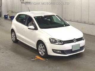 VOLKSWAGEN POLO 2010 Image 1