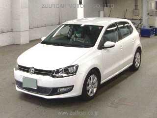 VOLKSWAGEN POLO 2010 Image 4