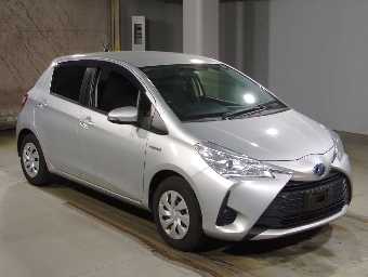TOYOTA VITZ 2019 Image 3