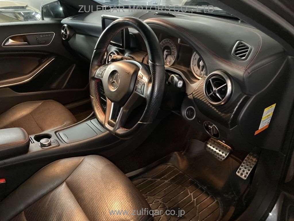 MERCEDES BENZ A CLASS 2013 Image 5