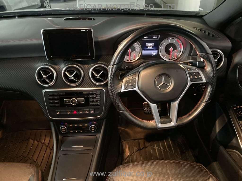MERCEDES BENZ A CLASS 2013 Image 6