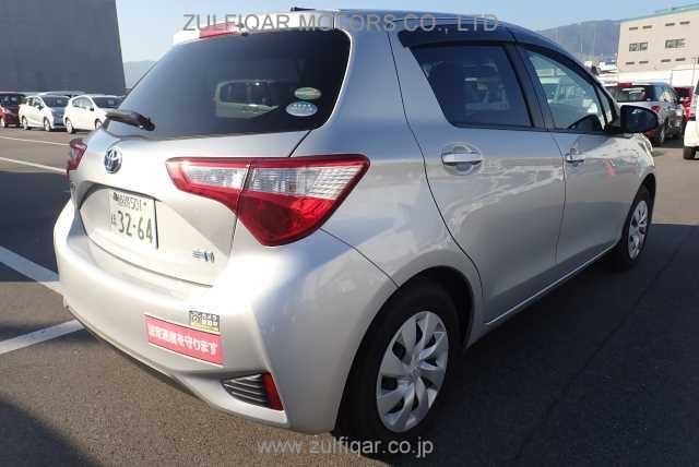 TOYOTA VITZ 2019 Image 2