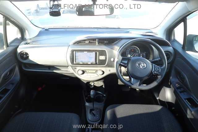 TOYOTA VITZ 2019 Image 3