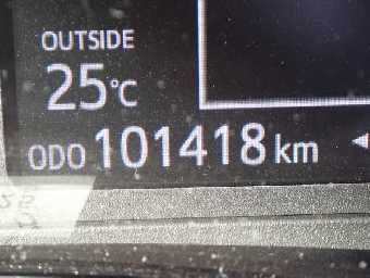 TOYOTA VITZ 2019 Image 6