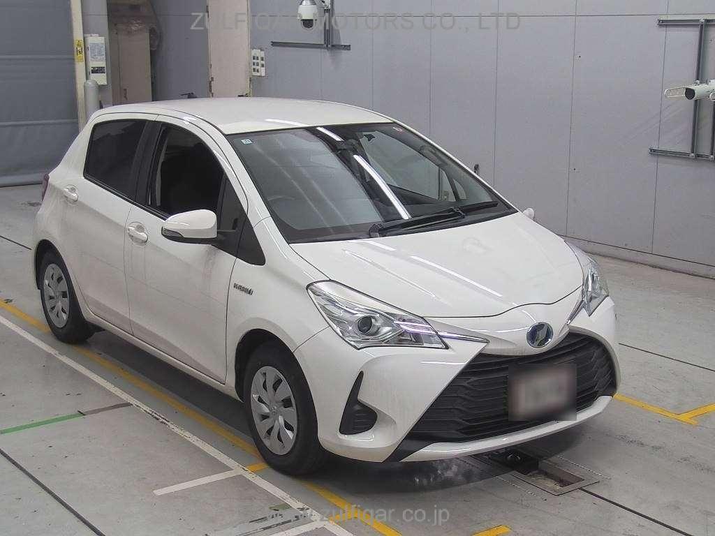 TOYOTA VITZ 2019 Image 5