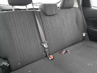 TOYOTA VITZ 2019 Image 9