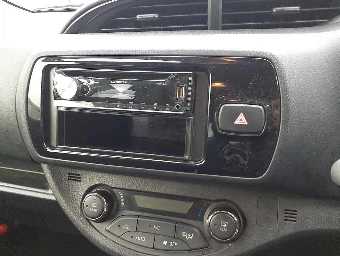 TOYOTA VITZ 2019 Image 10