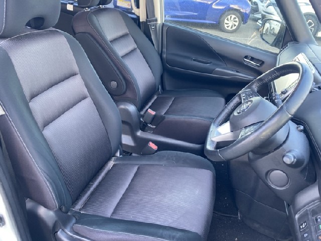 NISSAN SERENA 2016 Image 22