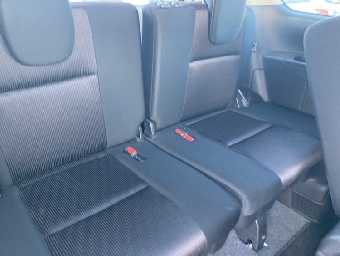 NISSAN SERENA 2016 Image 13