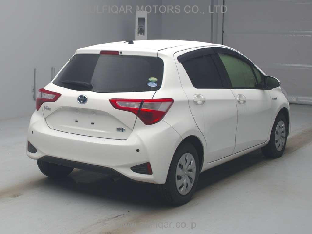 TOYOTA VITZ 2019 Image 2