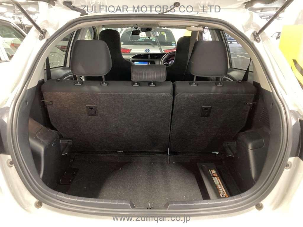 TOYOTA VITZ 2019 Image 12