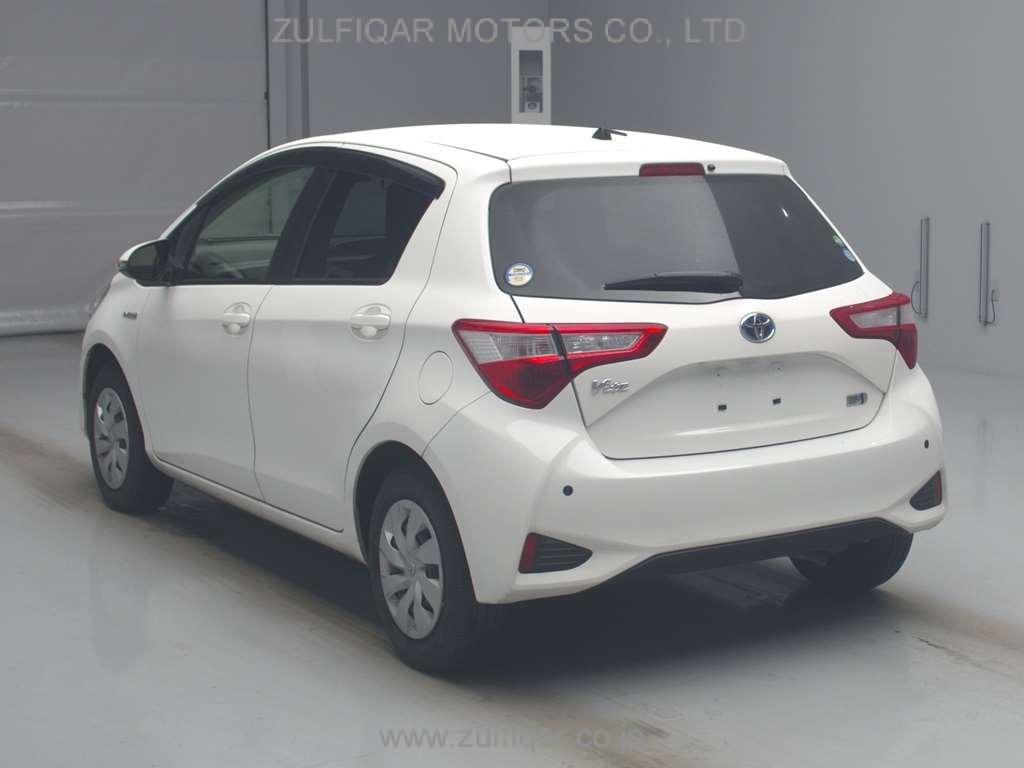 TOYOTA VITZ 2019 Image 4