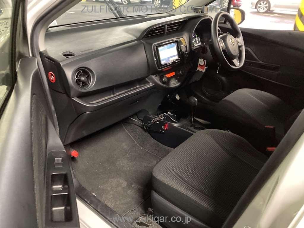 TOYOTA VITZ 2019 Image 10