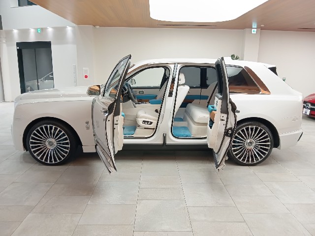 ROLLS ROYCE CULLINAN 2022 Image 19
