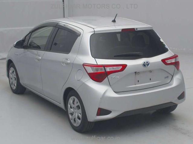 TOYOTA VITZ 2017 Image 4