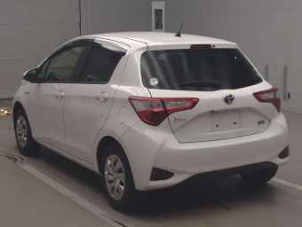 TOYOTA VITZ 2019 Image 4