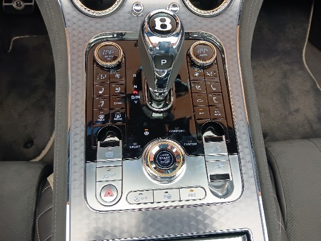 BENTLEY CONTINENTAL 2022 Image 49