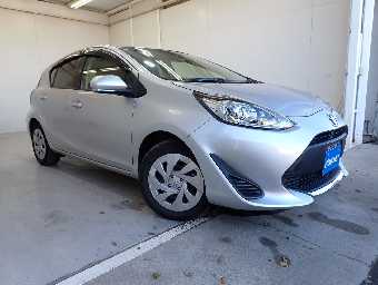 TOYOTA AQUA 2020 Image 1