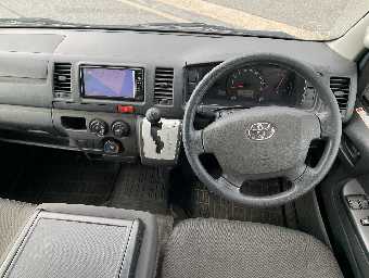 TOYOTA HIACE 2017 Image 5