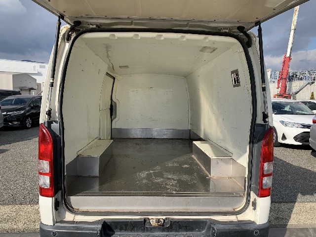 TOYOTA HIACE 2017 Image 26