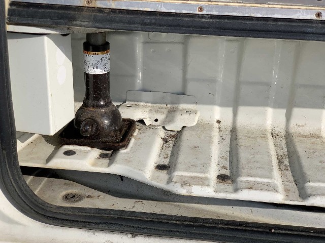 TOYOTA HIACE 2017 Image 27