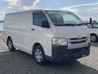 TOYOTA HIACE 2017 Image 2