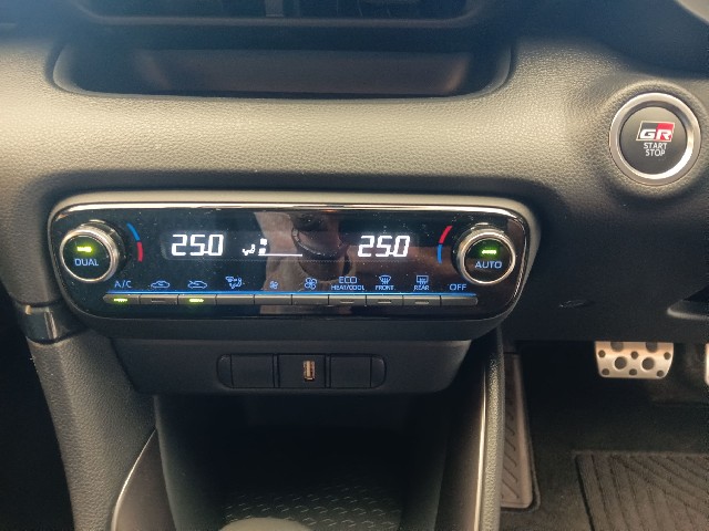 TOYOTA GR YARIS 2023 Image 38