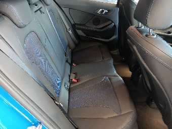 BMW 1 SERIES 2023 Image 21