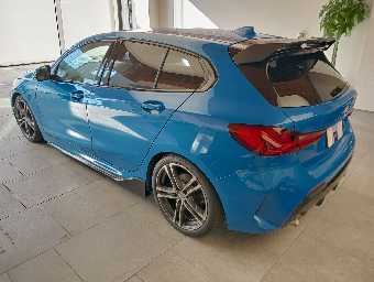 BMW 1 SERIES 2023 Image 9