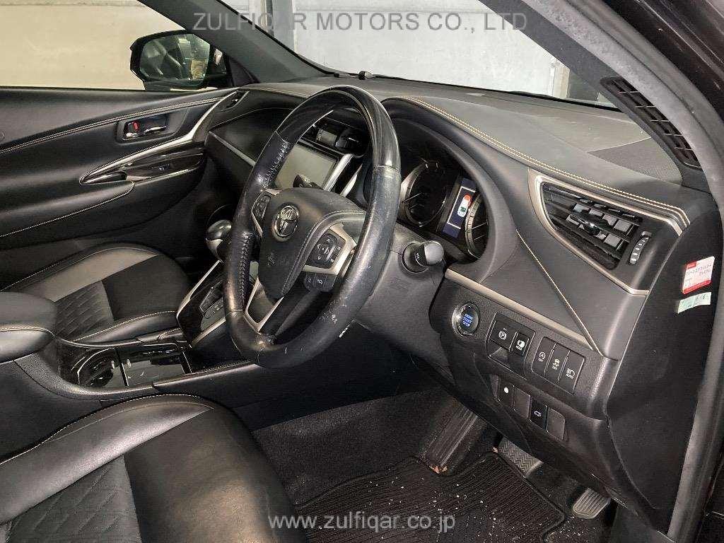 TOYOTA HARRIER 2019 Image 5